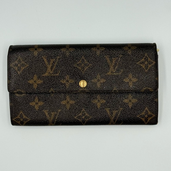 Louis Vuitton Handbags - Louis Vuitton Monogram Sarah Wallet